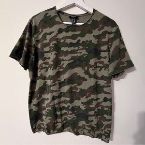 Camouflage Men's T-Shirt by Forever21 in Medium Size